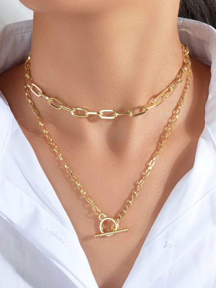 Colar de corrente em camadas